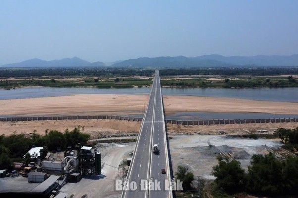Đắk Lắk phát triển hạ tầng giao thông đồng bộ để tạo điều kiện trong thu hút đầu tư.