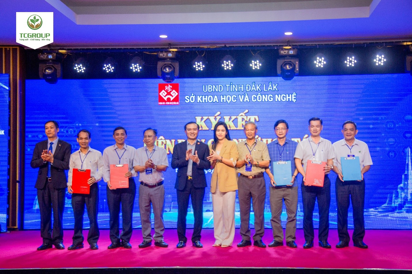 Sở Khoa học và Công nghệ tỉnh Đắk Lắk ký kết biên bản ghi nhớ hợp tác (MOU) với 5 đơn vị
